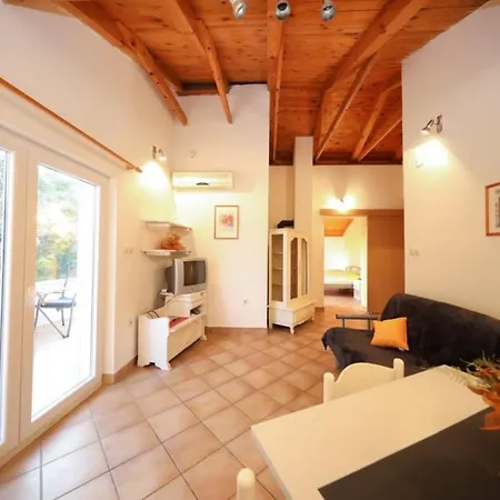 Apartmán Anita - 100 M From The Beach *