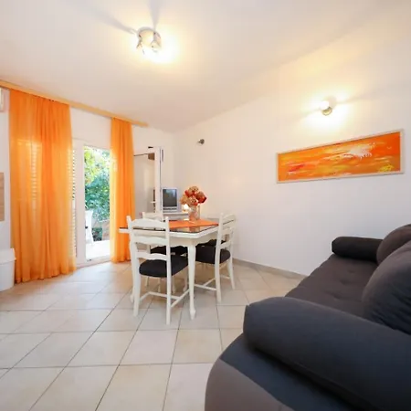Appartement Anita - 100 M From The Beach *